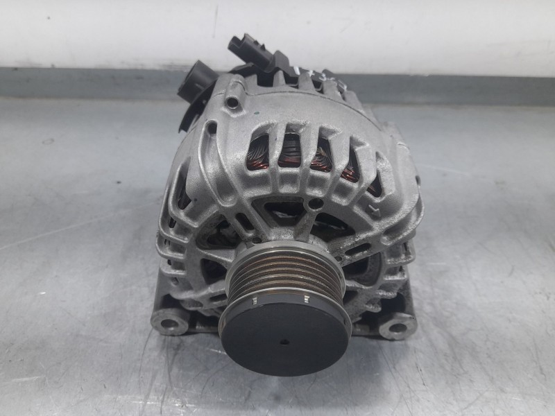 Recambio de alternador para opel crossland x / crossland (p17, p2qo) 1.2 (75) referencia OEM IAM 9835689480 2740473F VALEO