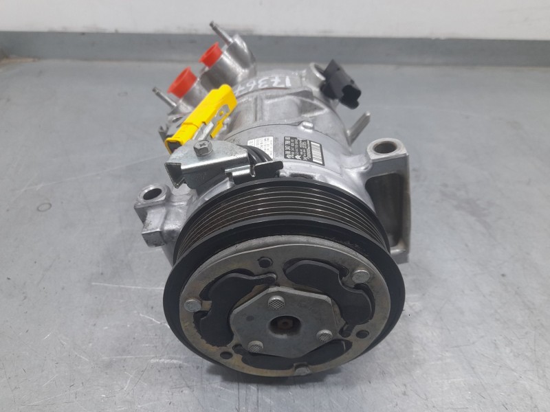 Recambio de compresor aire acondicionado para opel crossland x / crossland (p17, p2qo) 1.2 (75) referencia OEM IAM 9834779880 GE