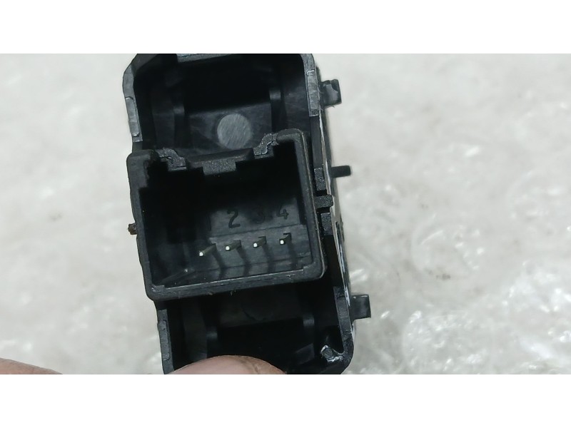 Recambio de mando elevalunas delantero derecho para ford tourneo connect / grand tourneo connect v408 monospace 1.5 ecoblue refe