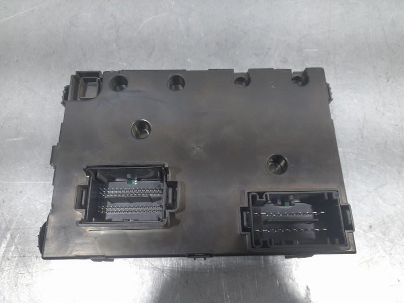 Recambio de caja reles / fusibles para fiat tipo hatchback (356_, 357_) 1.4 (356hxa1b) referencia OEM IAM 00521337120  