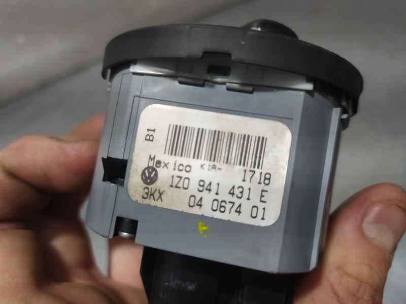 Recambio de mando luces para skoda octavia combi (1z5) scout 4x4 referencia OEM IAM 1Z0941431E  