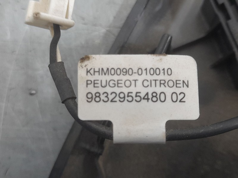 Recambio de luz interior para peugeot 2008 (p1) allure referencia OEM IAM 96781445ZD  