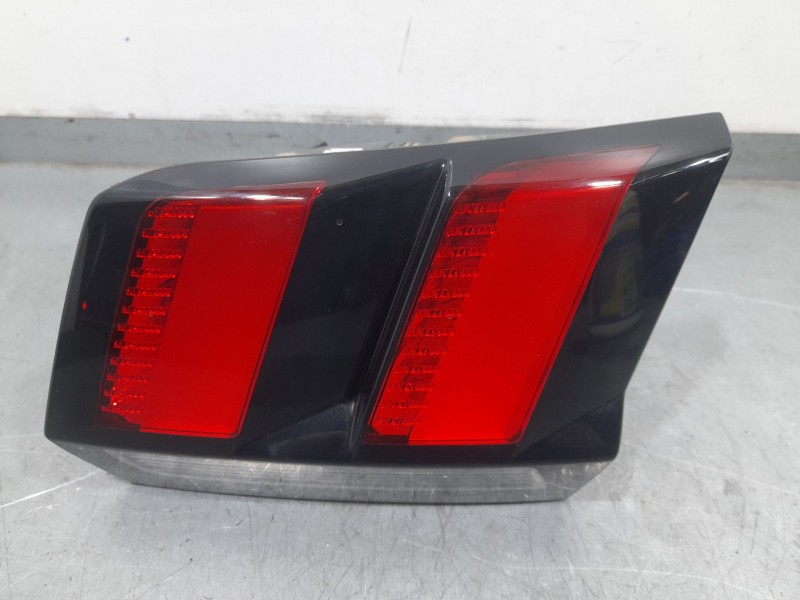Recambio de piloto trasero derecho para peugeot 3008 gt-line referencia OEM IAM 9810477780  INTERIOR