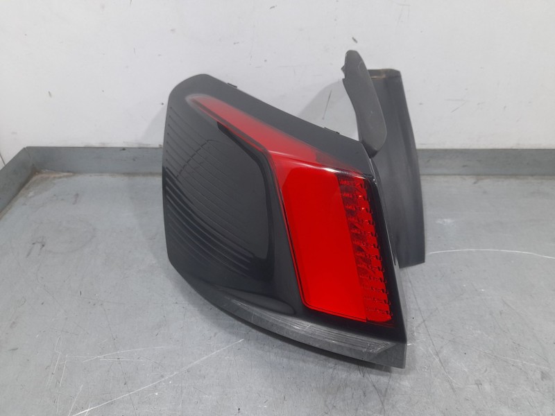 Recambio de piloto trasero izquierdo para peugeot 3008 gt-line referencia OEM IAM 9810477180  EXTERIOR