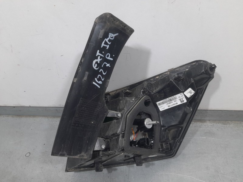 Recambio de piloto trasero izquierdo para peugeot 3008 gt-line referencia OEM IAM 9810477180  EXTERIOR