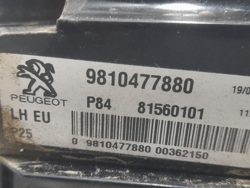 Recambio de piloto trasero izquierdo para peugeot 3008 gt-line referencia OEM IAM 9810477880  INTERIOR , RAYADO