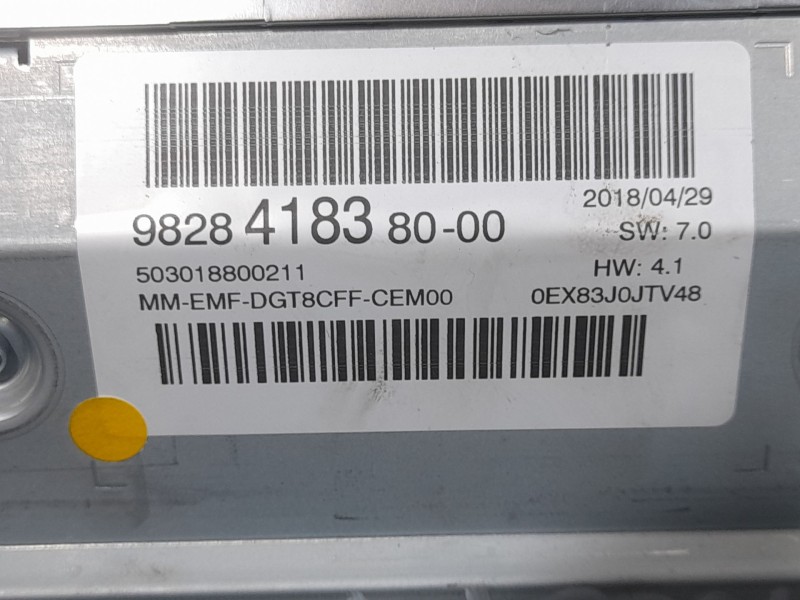 Recambio de sistema navegacion gps para peugeot 3008 gt-line referencia OEM IAM 9828418380  