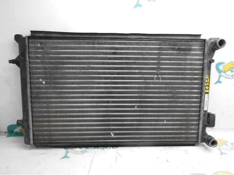 Recambio de radiador agua para volkswagen golf v berlina (1k1) trendline referencia OEM IAM 1K0121251P  PATAS ROTAS