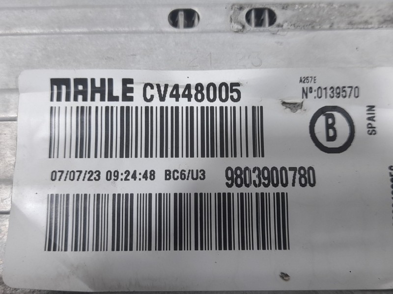 Recambio de intercooler para opel crossland x / crossland (p17, p2qo) 1.2 (75) referencia OEM IAM 9803900780 CV448005 MAHLE