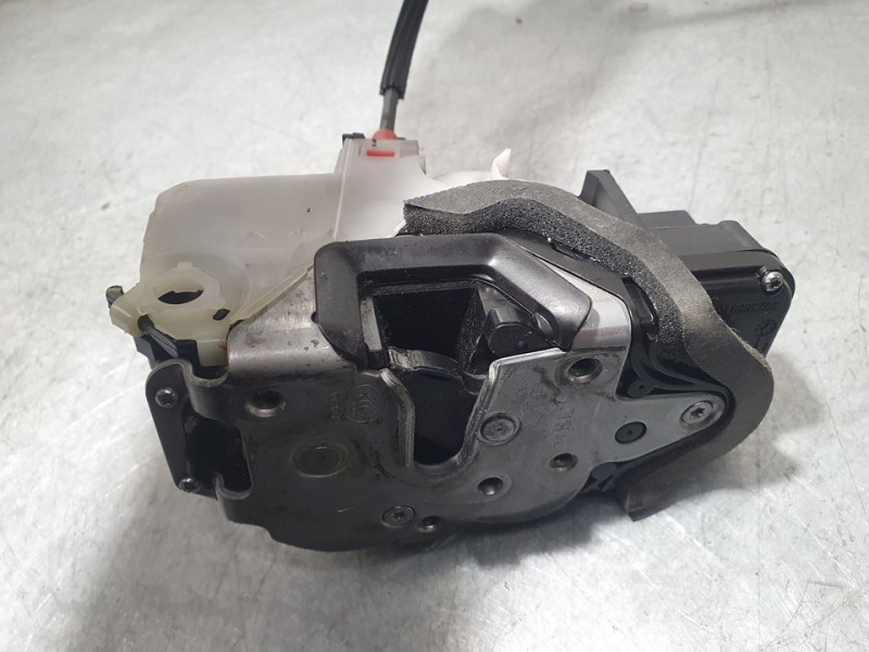 Recambio de cerradura puerta delantera derecha para opel zafira tourer expression referencia OEM IAM 13579523  5 PINES