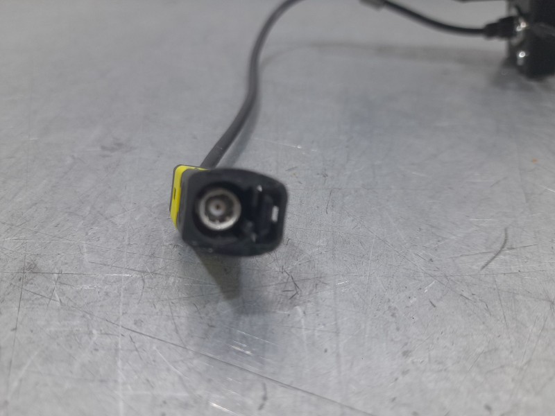 Recambio de camara para lynk & co 01 phev referencia OEM IAM 8892275270 DELANTERA 2 