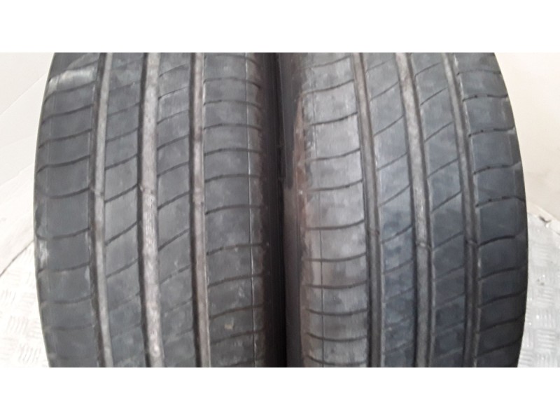 Recambio de neumatico pareja para neumaticos reutilizados - referencia OEM IAM 175651584H MICHELIN 175/65/15/84H