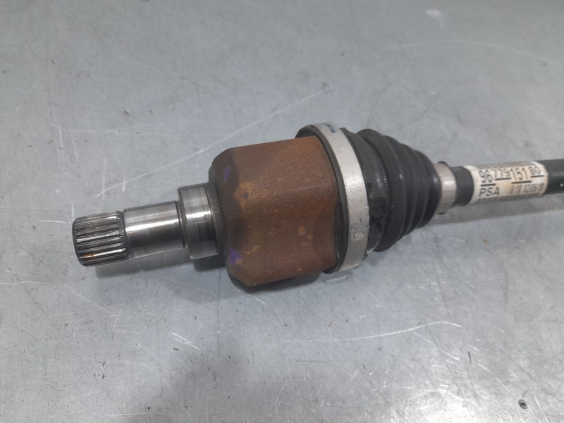 Recambio de transmision delantera izquierda para peugeot 3008 gt-line referencia OEM IAM 9677915180  