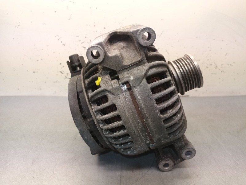 Recambio de alternador para mercedes-benz clase c t-model (s203) c 220 cdi (203.206) referencia OEM IAM A0131540002  A0141540702