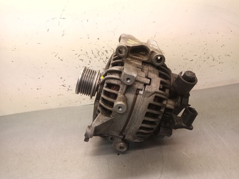 Recambio de alternador para mercedes-benz clase c t-model (s203) c 220 cdi (203.206) referencia OEM IAM A0131540002  A0141540702