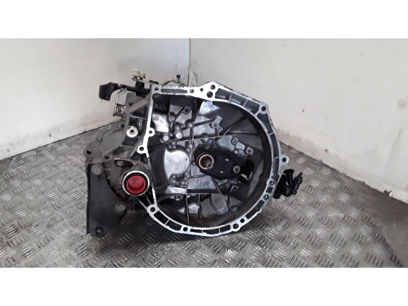 Recambio de caja cambios para peugeot 208 style referencia OEM IAM 20CR15  