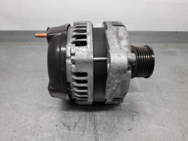 Recambio de alternador para jeep cherokee limited 4x2 referencia OEM IAM P56029679AA DENSO 