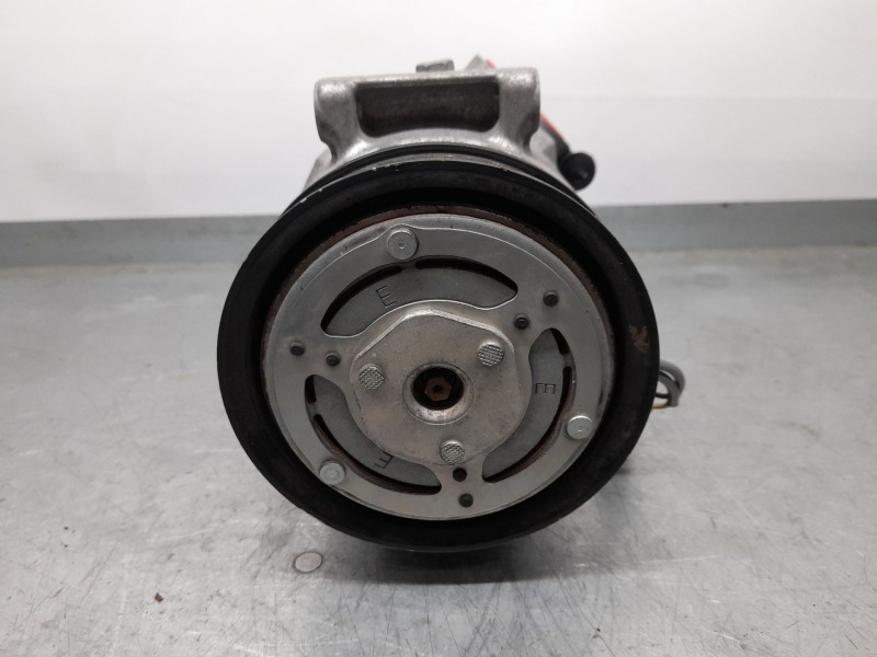 Recambio de compresor aire acondicionado para jeep cherokee limited 4x2 referencia OEM IAM 68103199AE 7SBH17C 4471606712