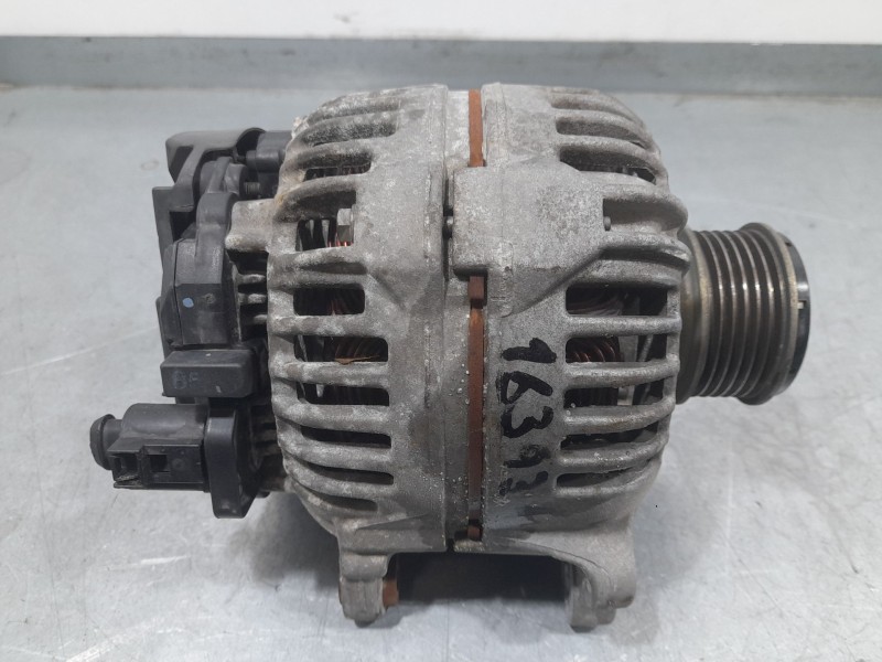 Recambio de alternador para audi a1 (8x) attraction referencia OEM IAM 03L903023 124525187 BOSCH