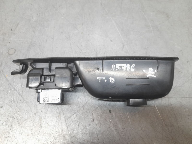 Recambio de mando elevalunas trasero derecho para mitsubishi colt 100t motion referencia OEM IAM P254218388R  
