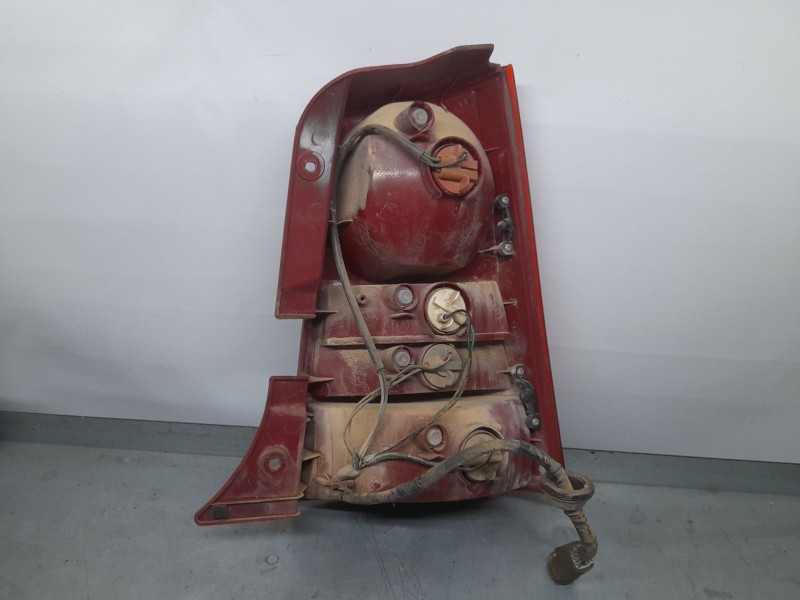 Recambio de piloto trasero izquierdo para kia picanto i (sa) 1.1 referencia OEM IAM 082231915L  