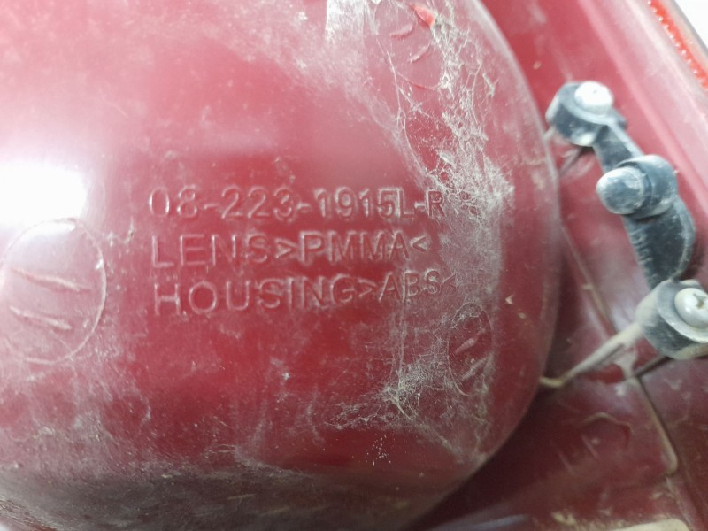 Recambio de piloto trasero izquierdo para kia picanto i (sa) 1.1 referencia OEM IAM 082231915L  