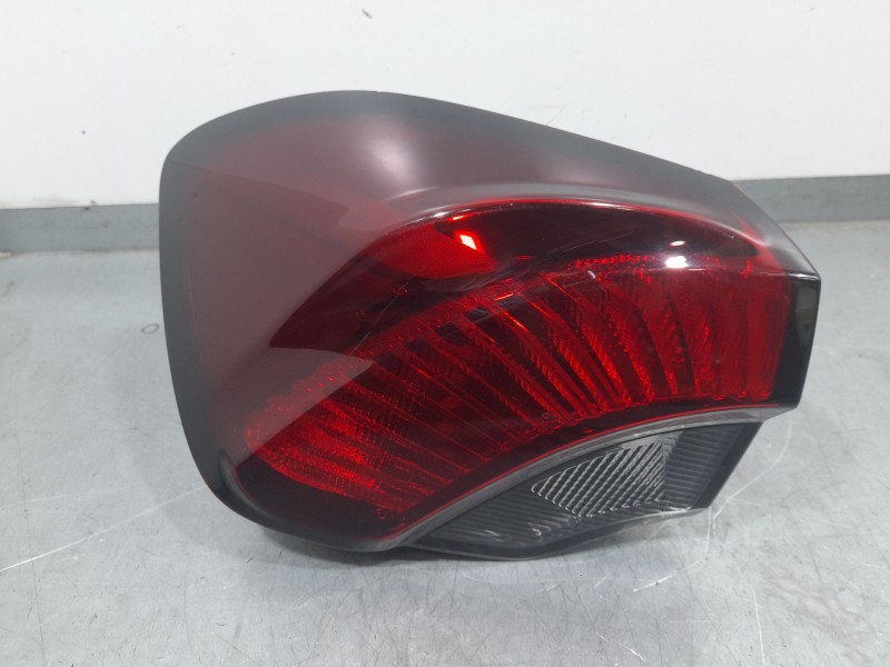 Recambio de piloto trasero izquierdo exterior para fiat tipo station wagon (356_, 357_) 1.4 (356wxa1b) referencia OEM IAM 520939