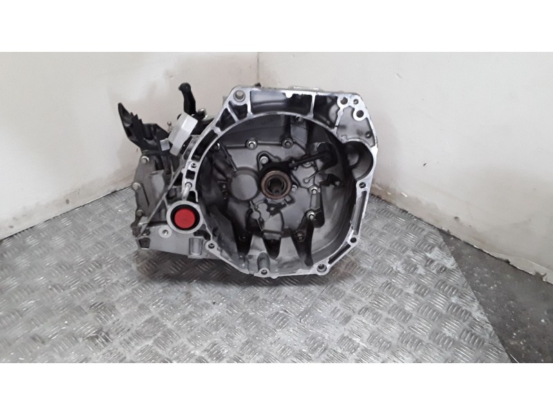 Recambio de caja cambios para nissan micra v (k14) 5 puertas referencia OEM IAM JR5072 A008181 5 VELOCIDADES