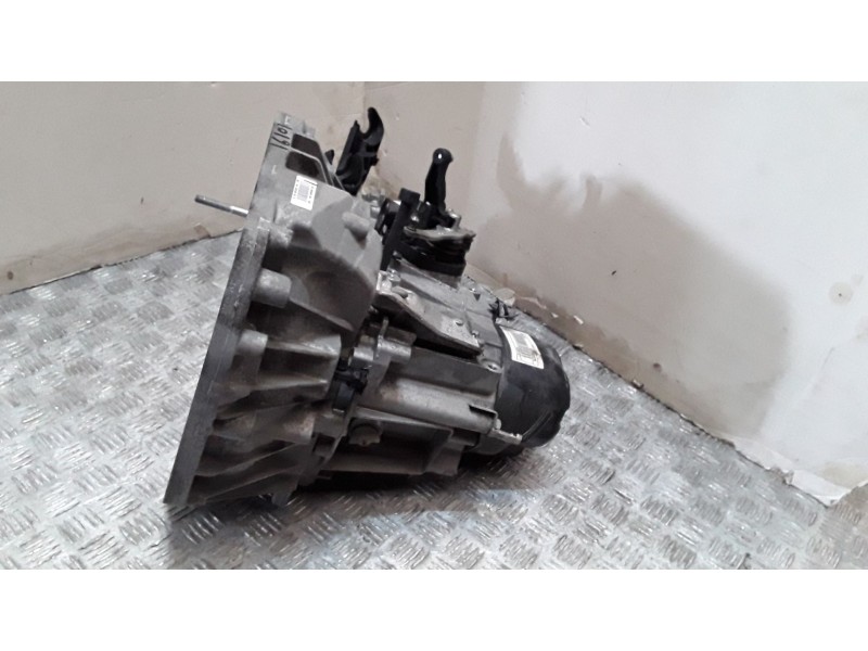 Recambio de caja cambios para nissan micra v (k14) 5 puertas referencia OEM IAM JR5072 A008181 5 VELOCIDADES