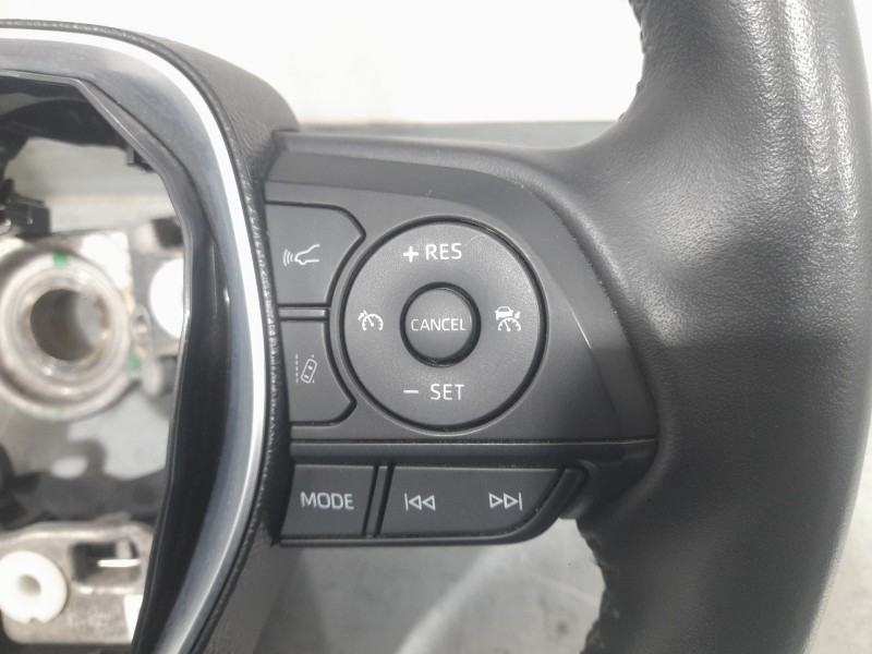 Recambio de volante para toyota corolla (e21) hybrid active referencia OEM IAM 451000Z340  