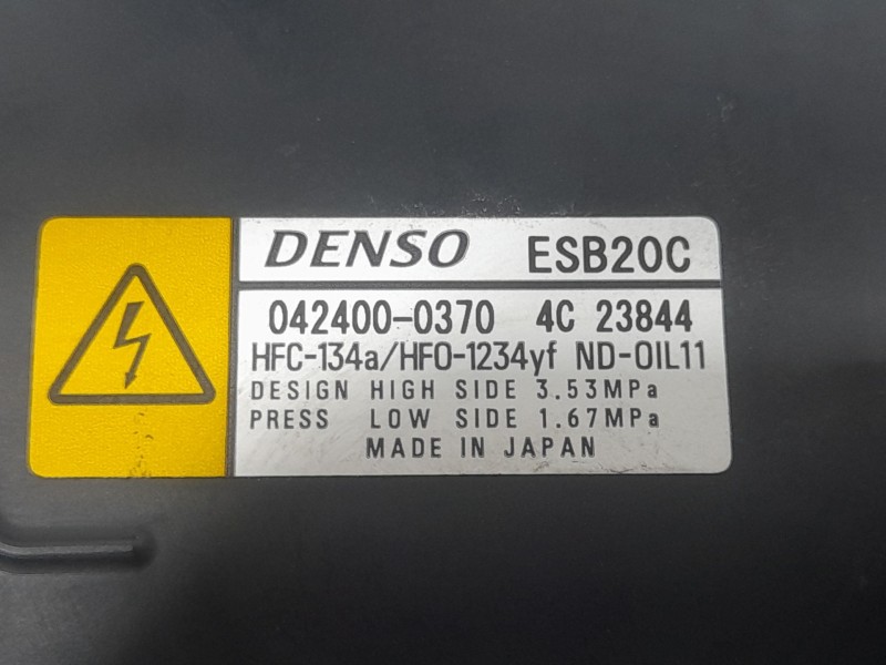 Recambio de compresor aire acondicionado para toyota corolla (e21) hybrid active referencia OEM IAM 0424000370 ESB20C DENSO