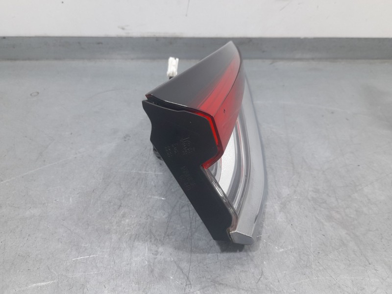 Recambio de piloto trasero izquierdo para toyota corolla (e21) hybrid active referencia OEM IAM 8159102C40  INTERIOR