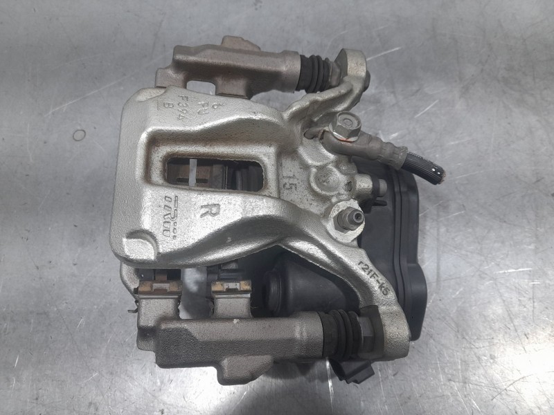 Recambio de pinza freno trasera derecha para toyota corolla (e21) hybrid active referencia OEM IAM 46310F4011  TRW