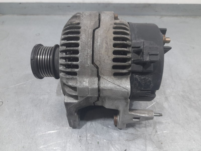 Recambio de alternador para seat toledo i (1l2) 1.9 tdi referencia OEM IAM 028903028J 0123320038 BOSCH