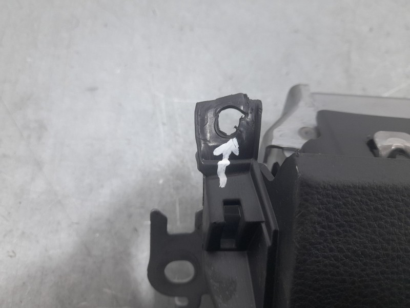 Recambio de airbag rodillas para toyota corolla (e21) hybrid active referencia OEM IAM TG17D02001  