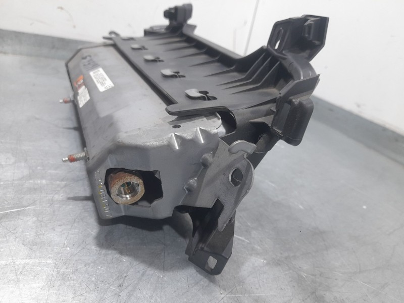 Recambio de airbag rodillas para toyota corolla (e21) hybrid active referencia OEM IAM TG17D02001  