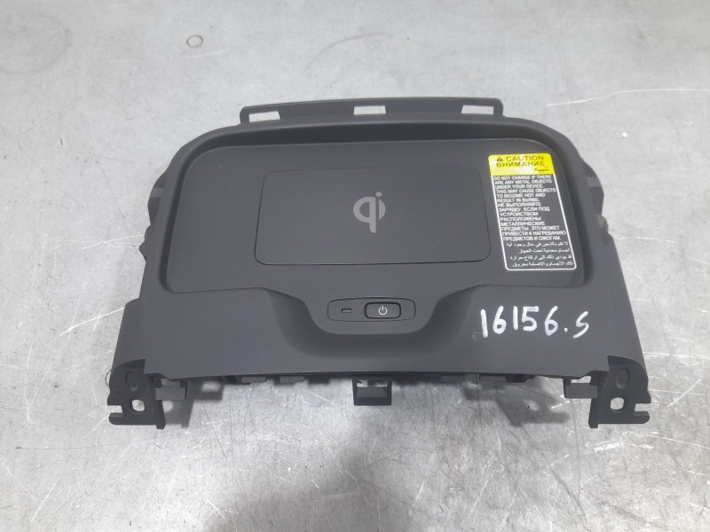 Recambio de cargador inductivo para toyota corolla (e21) hybrid active referencia OEM IAM 861C002010  