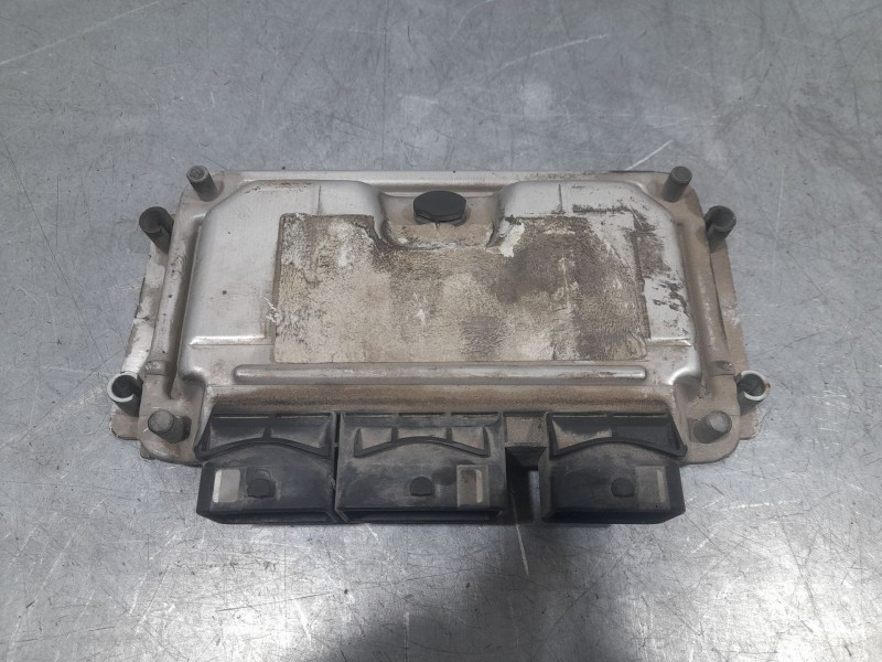 Recambio de centralita motor uce para peugeot 206 cc (2d) 1.6 16v (2dnfuf, 2dnfur) referencia OEM IAM 9643218980 0261207477 BOSC