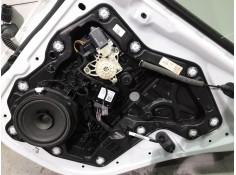 ELEVALUNAS TRASERO DERECHO C56830104 