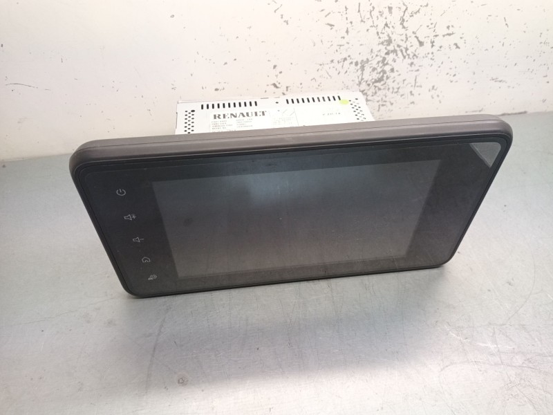 Recambio de sistema navegacion gps para dacia sandero confort referencia OEM IAM 280215095R 410081 