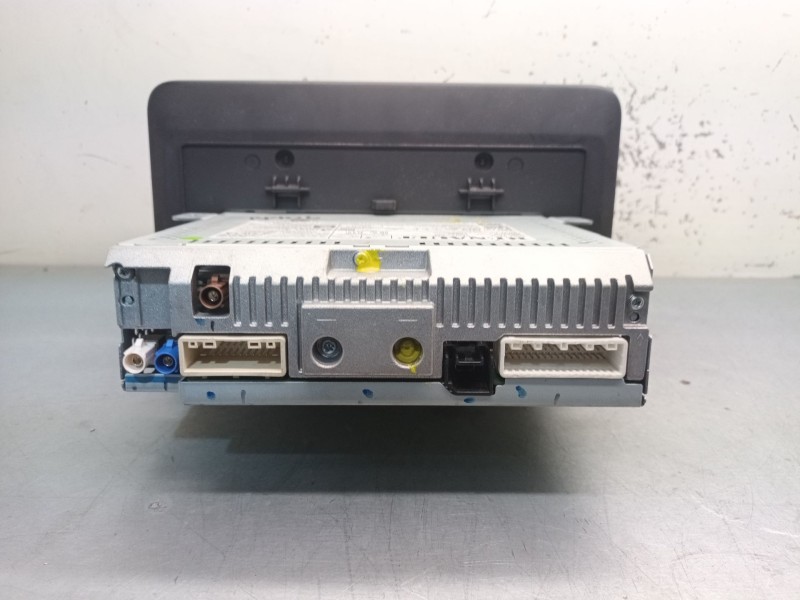 Recambio de sistema navegacion gps para dacia sandero confort referencia OEM IAM 280215095R 410081 