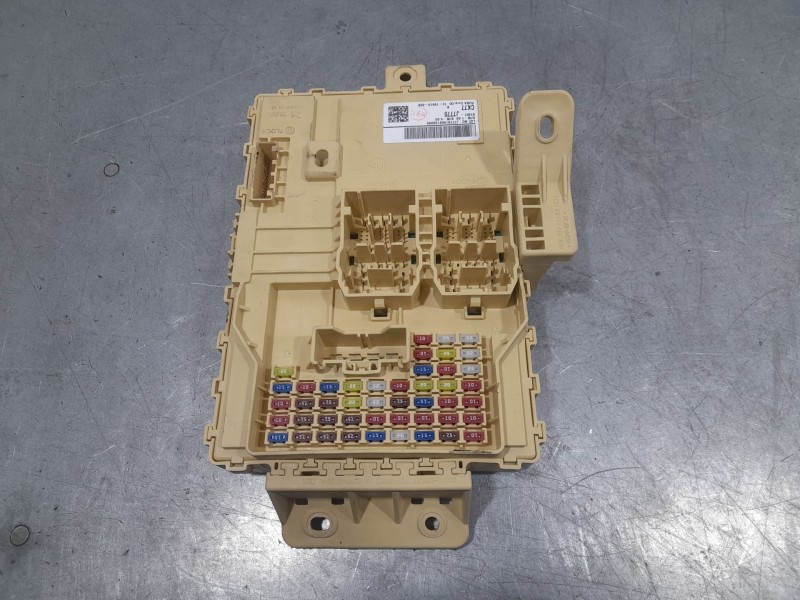Recambio de caja reles / fusibles para kia xceed drive referencia OEM IAM 91951J7770  
