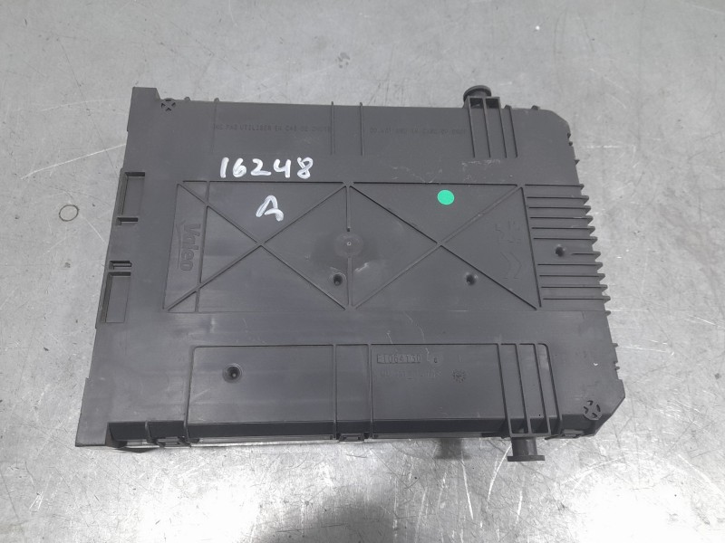Recambio de caja reles / fusibles para peugeot 208 style referencia OEM IAM 9807531680  