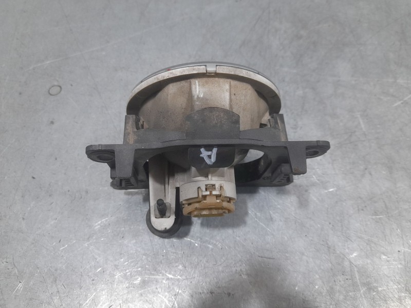 Recambio de faro antiniebla izquierdo para peugeot 208 style referencia OEM IAM 11417682  