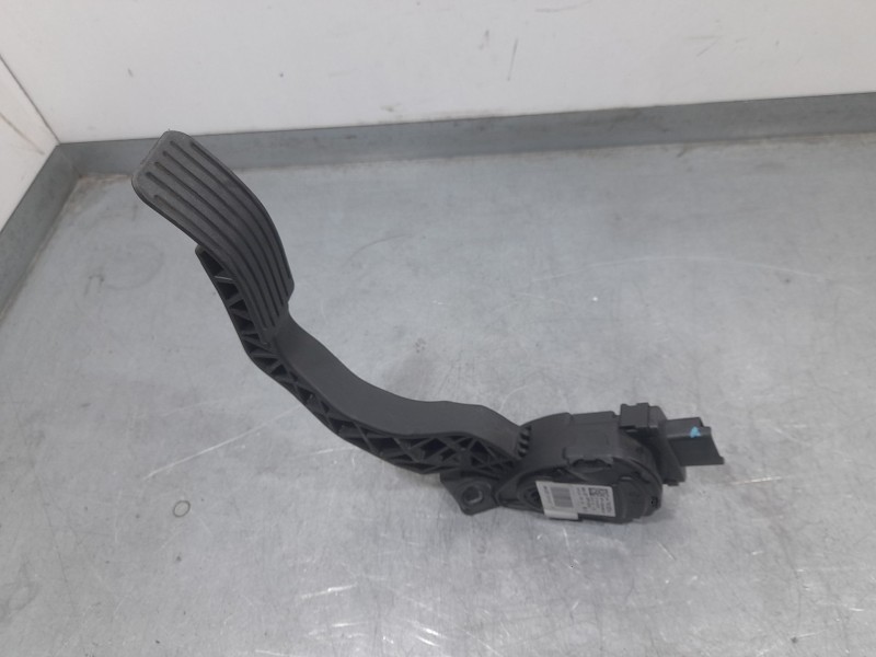 Recambio de potenciometro pedal para peugeot 208 style referencia OEM IAM 9671433780  