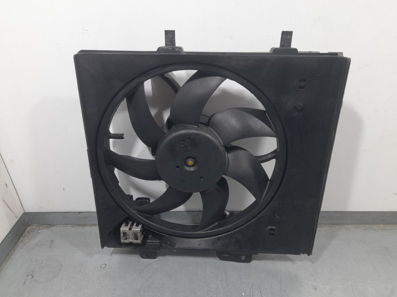 Recambio de electroventilador para peugeot 208 style referencia OEM IAM 9812028580 FS2056 VALEO