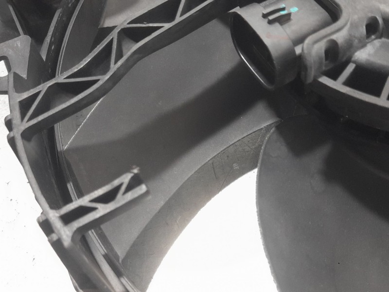 Recambio de electroventilador para peugeot 208 style referencia OEM IAM 9812028580 FS2056 VALEO