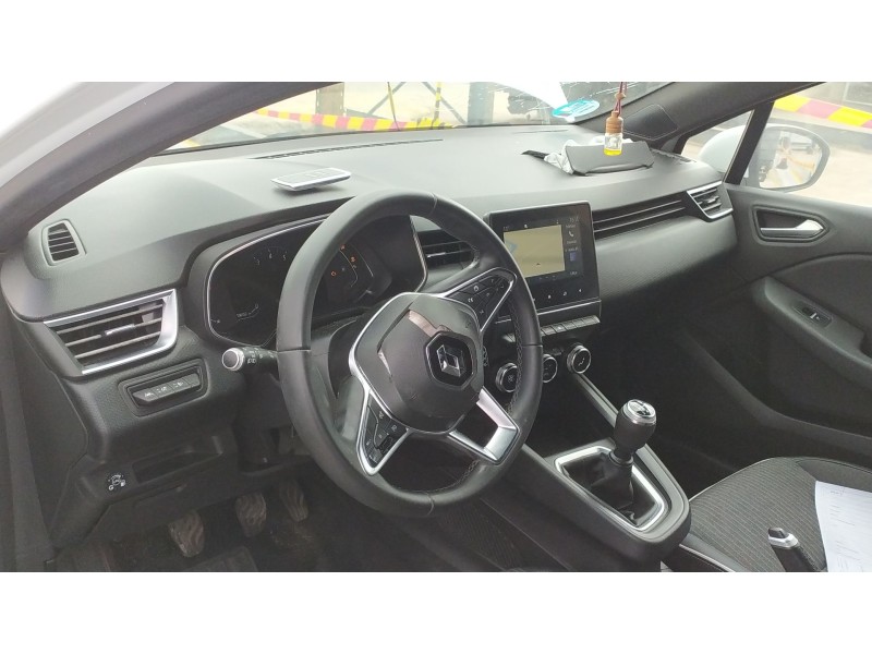 renault clio v (b7_) del año 2020