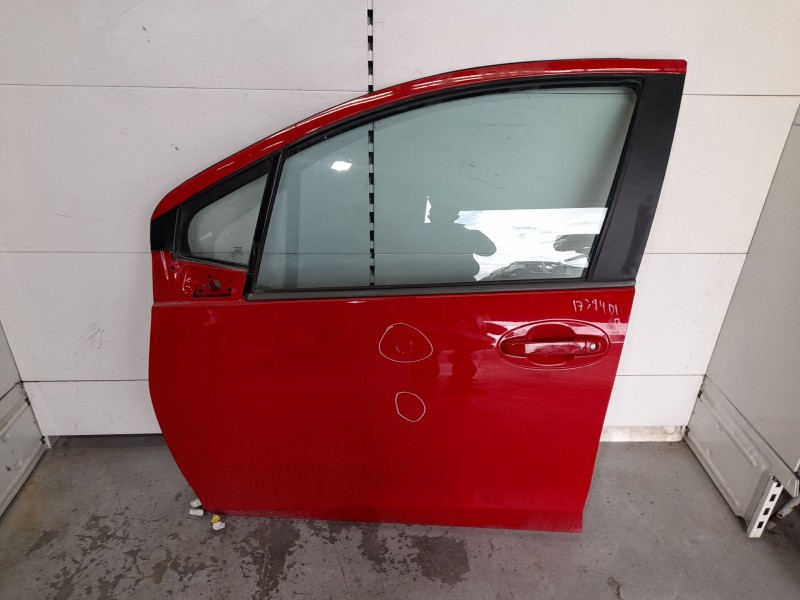 Recambio de puerta delantera izquierda para toyota yaris (_p13_) 1.0 (ksp130) referencia OEM IAM 670020D500 TOCADA 
