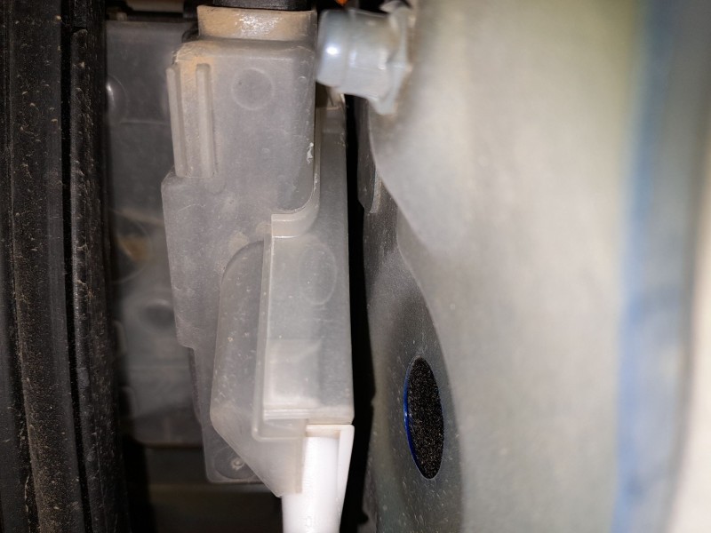 Recambio de cerradura puerta trasera izquierda para peugeot 208 ii (ub_, up_, uw_, uj_) 1.2 puretech 100 referencia OEM IAM 9844